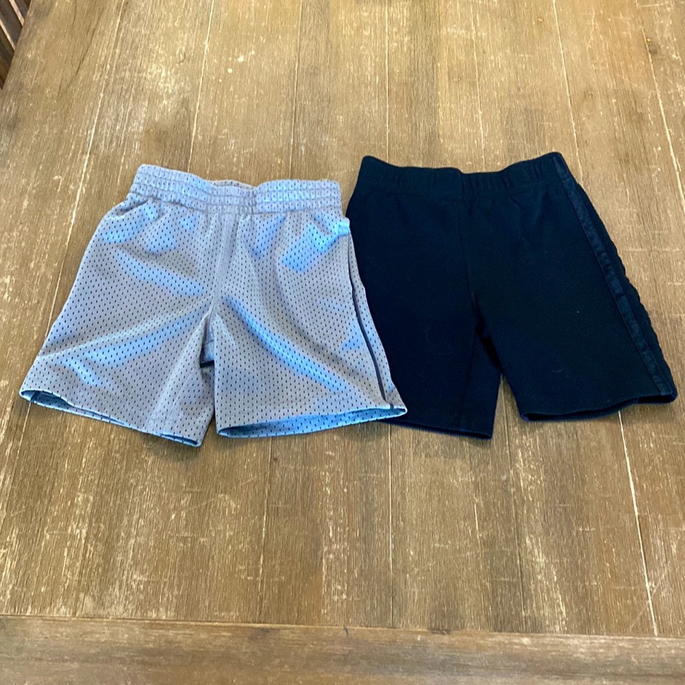 Boys 3T athletic shorts (set of 2)
